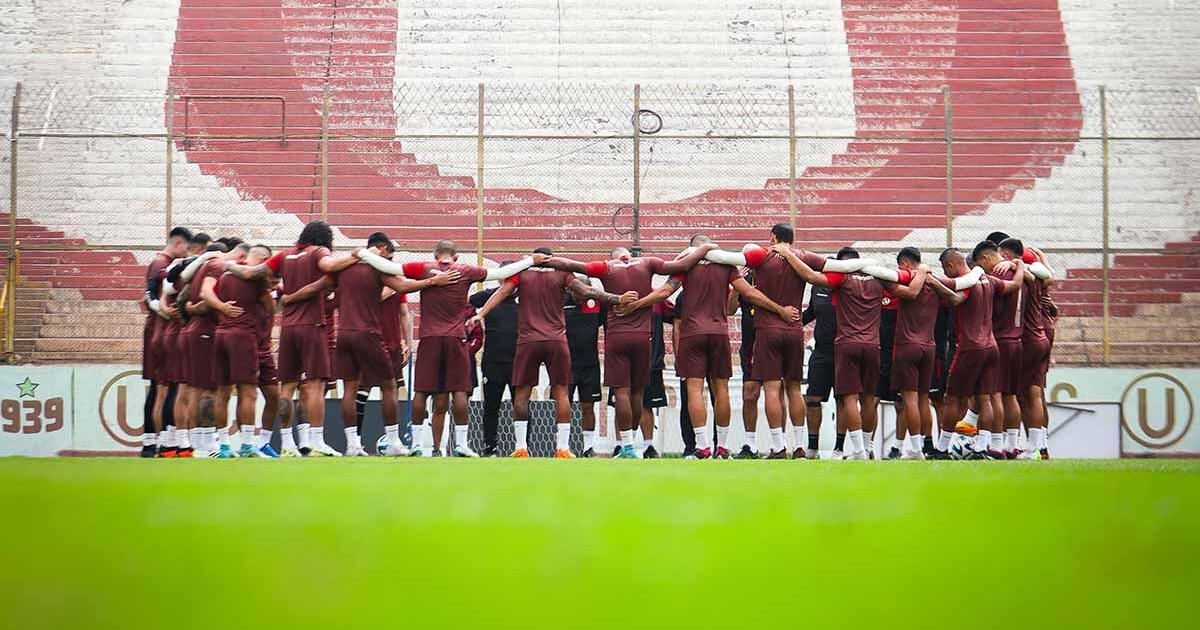 Universitario se pronunció en redes tras alcanzar la cima del Clausura: 