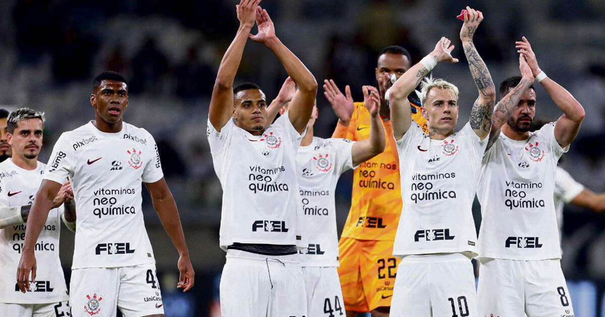 Does Corinthians come with their stars? summoned for the match against Universitario.