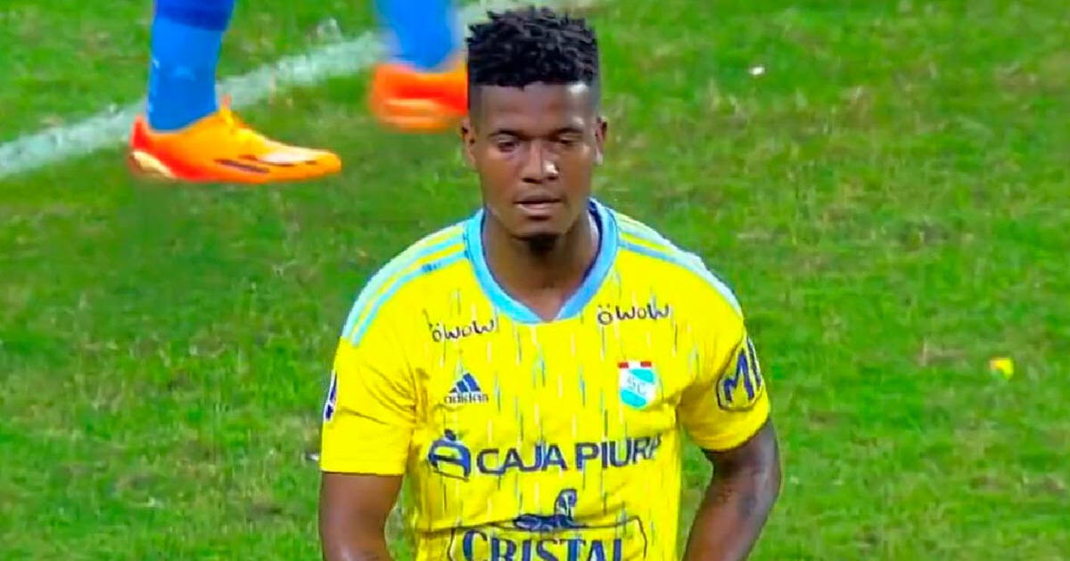 What is the future of Washington Corozo after Sporting Cristal's elimination?