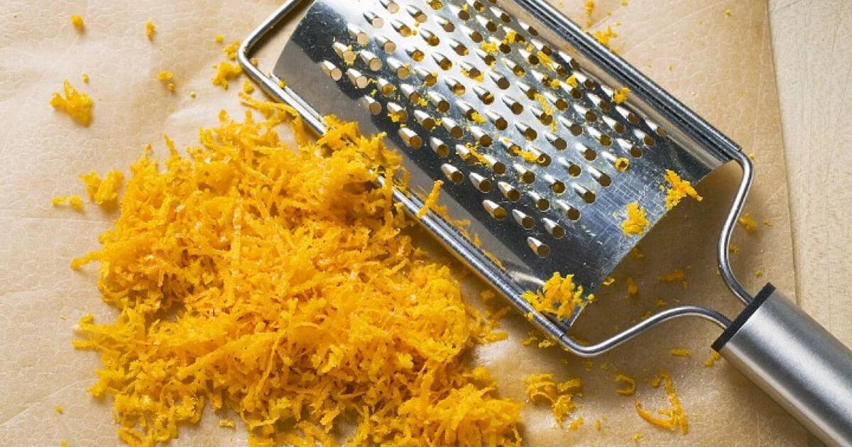 La naranja y el eficaz truco para limpiar las superficies de la cocina