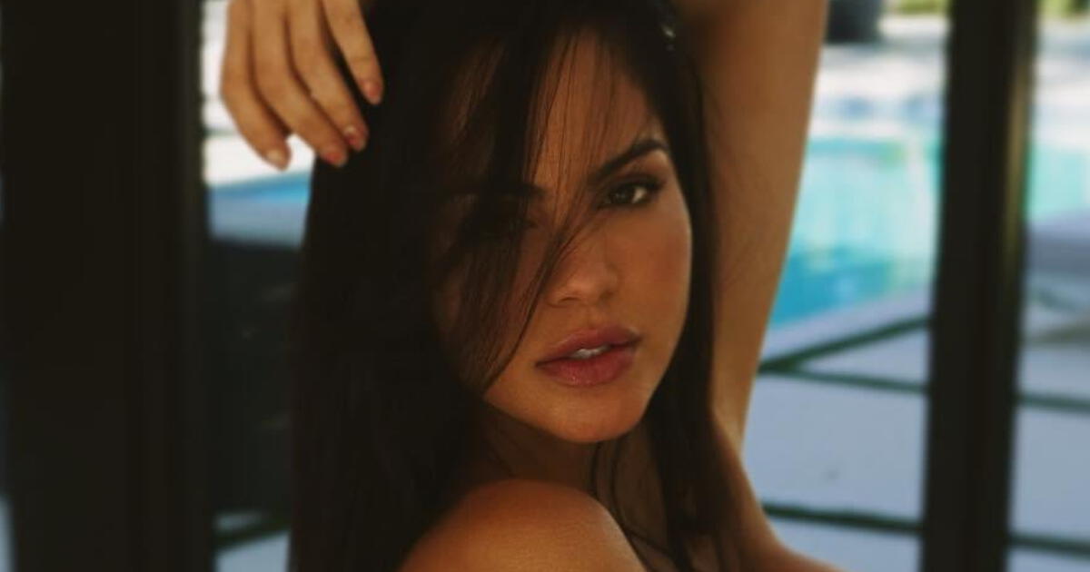 Natti Natasha surprises her followers with a sensual photo shoot on the beach.