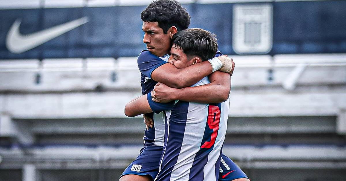Alianza Lima goleó por 4-0 a Universitario de Deportes y es líder absoluto