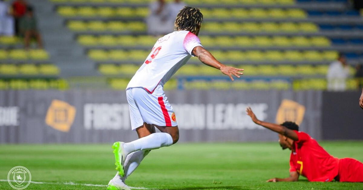 André Carrillo la rompe con el Al-Qadsiah de la Segunda División del fútbol árabe