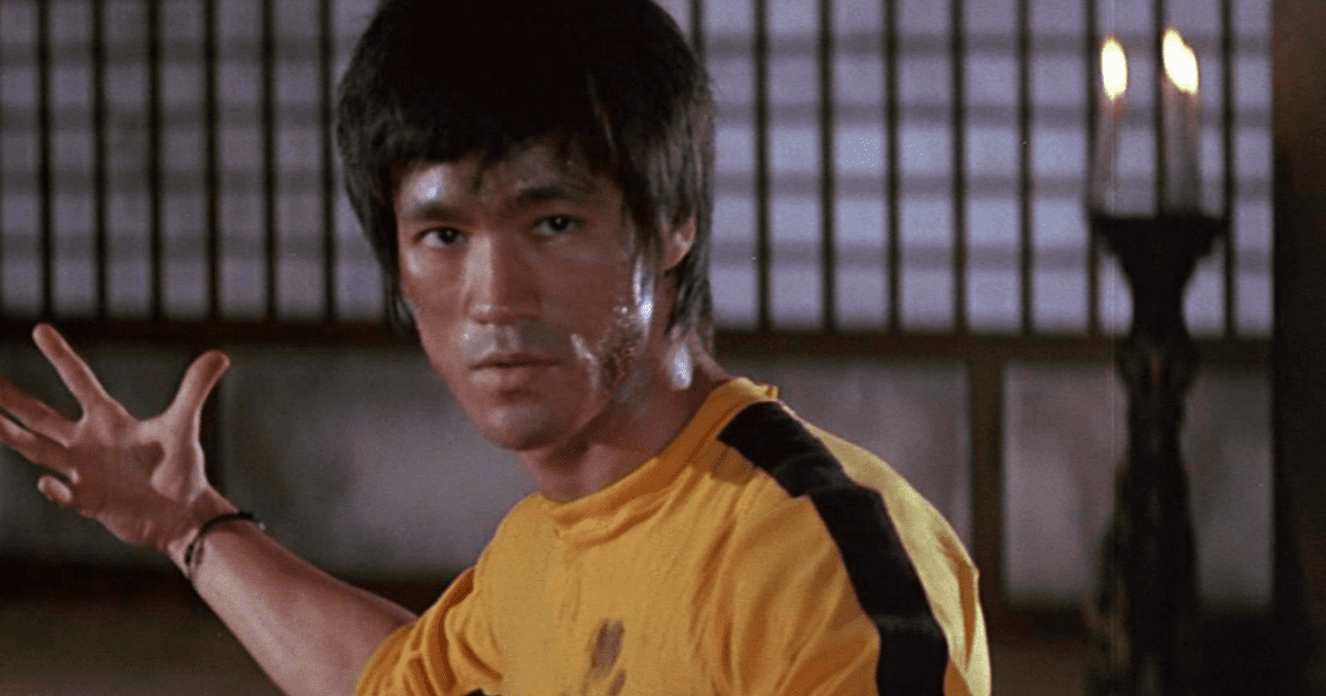 La rutina de ejercicios que seguía Bruce Lee en los 60 que querrás imitar