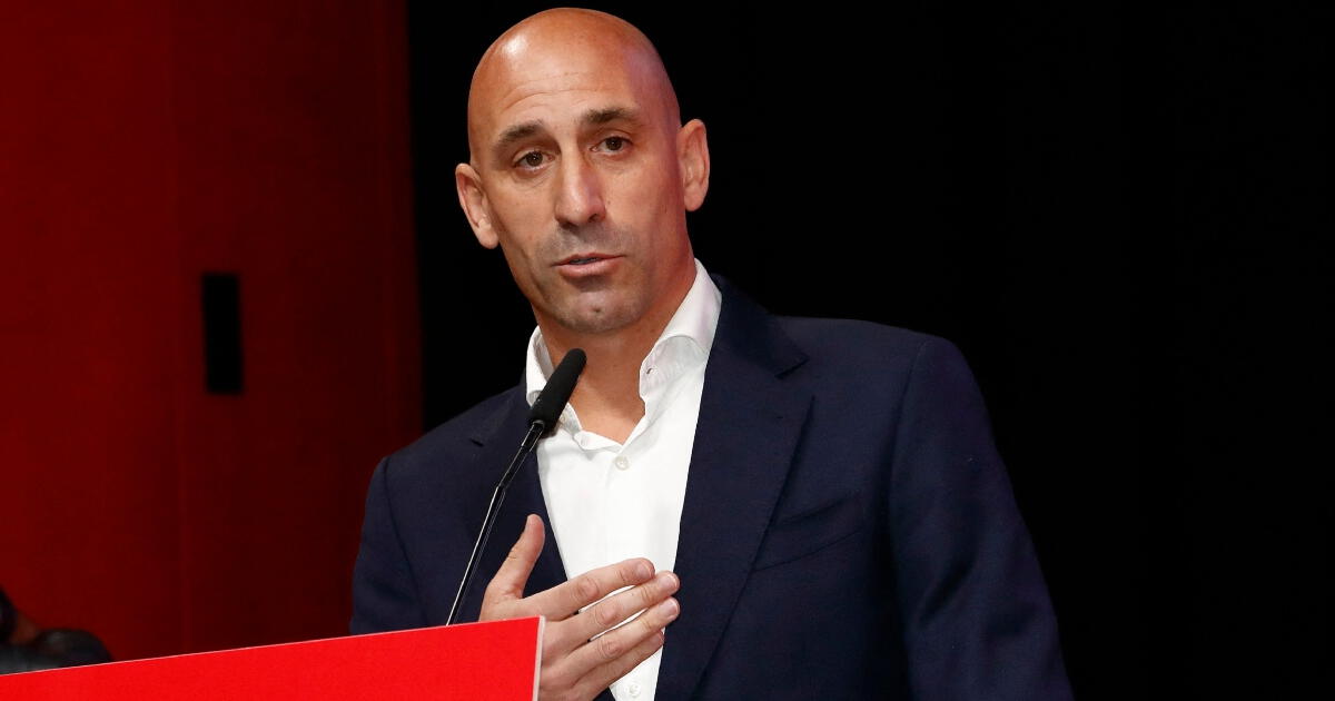 FIFA suspendio de forma provisional a Luis Rubiales tras la polémica con jugadora española