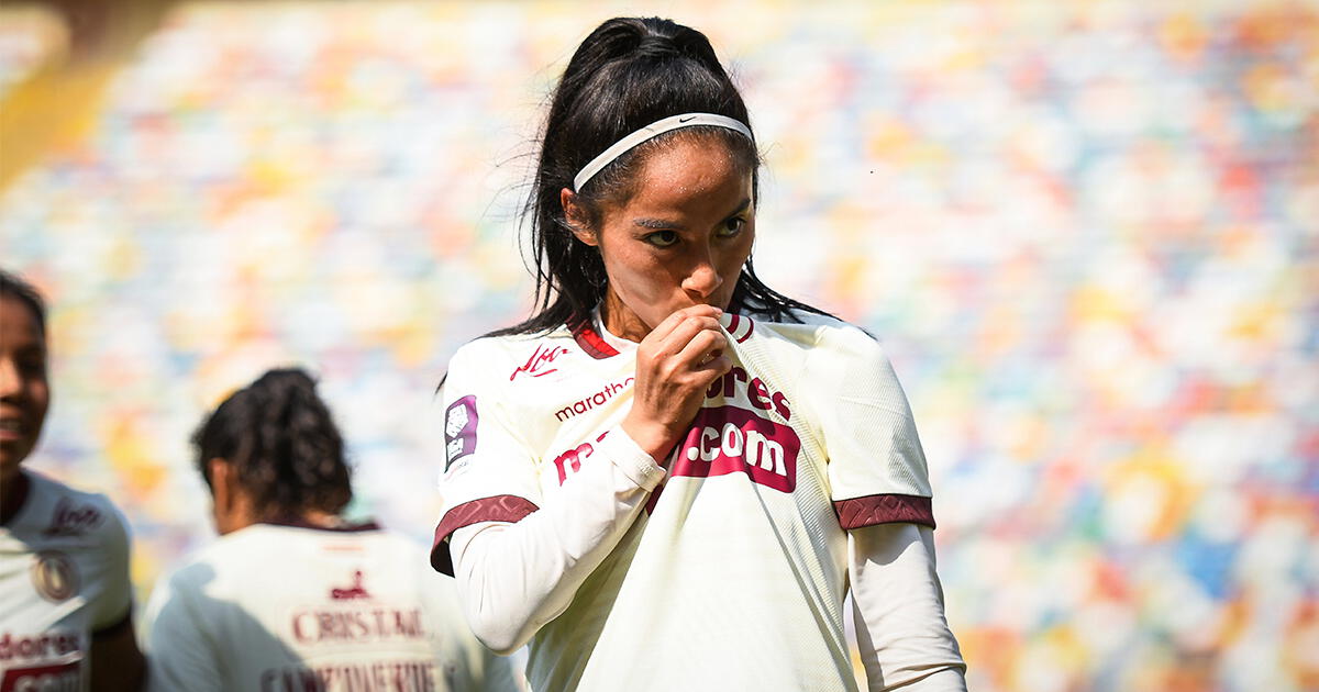 Xioczana Canales, tras conseguir el título de la Liga Femenina: 