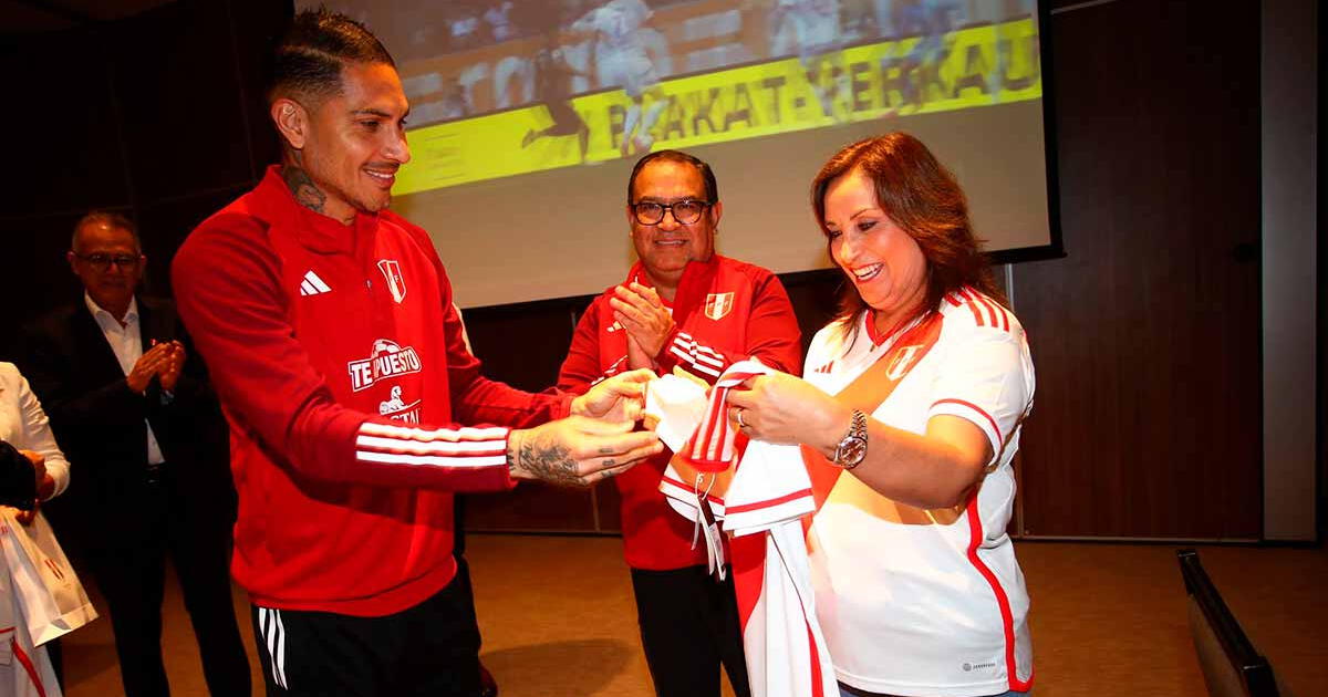Selección peruana: Presidenta Dina Boluarte visitó a la 'bicolor' previo duelo ante Brasil