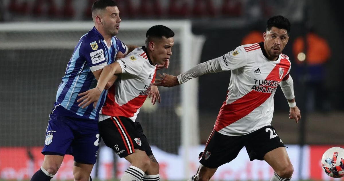 What time does River Plate vs. Atlético Tucumán play, and where can I watch the Copa de la Liga 2023?