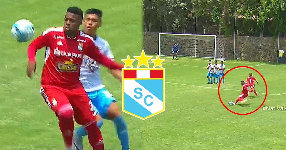 Son of Johnnier Montaño made his debut with Cristal and almost scored a masterful free-kick goal.
