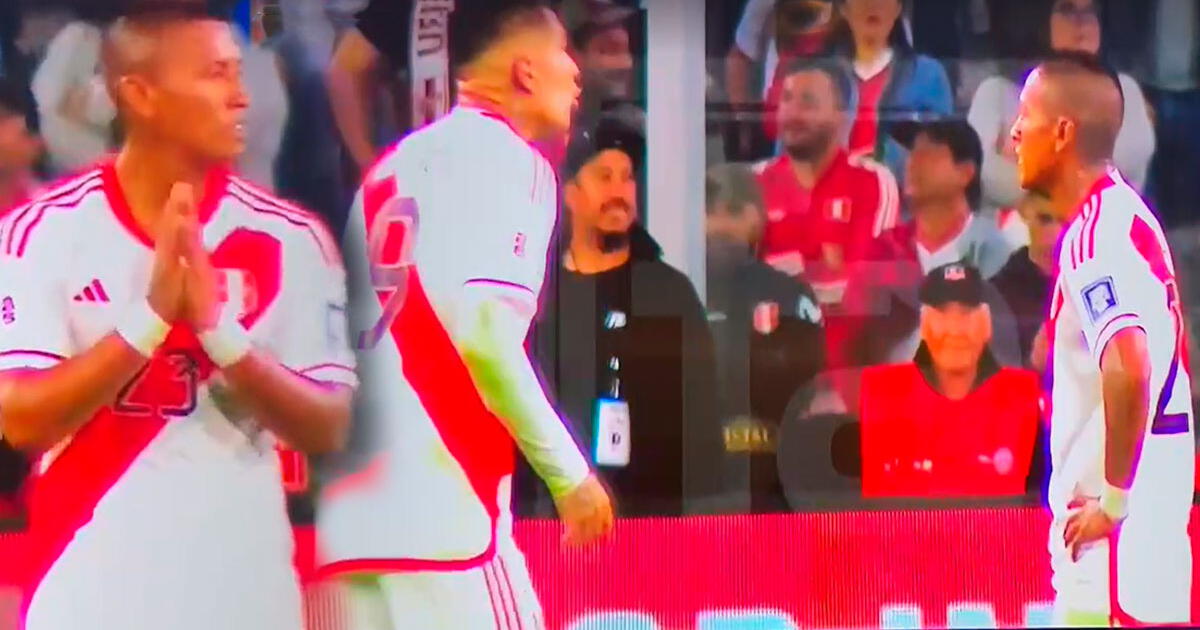 Paolo Guerrero and the angry claim to Pedro Aquino after Chile's first goal: 