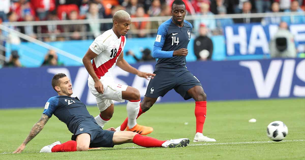 Nostalgia? FIFA remembers André Carrillo's great play in the Peru vs Argentina pre-match.