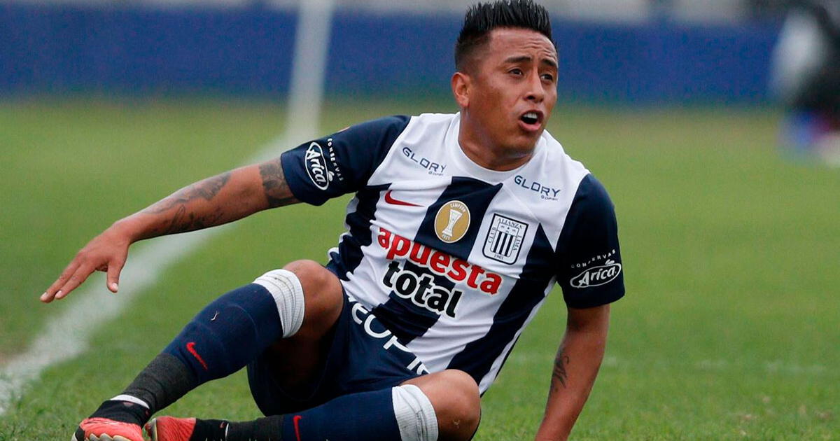 Christian Cueva was at the party with Alianza Lima players: his wife accompanied him.