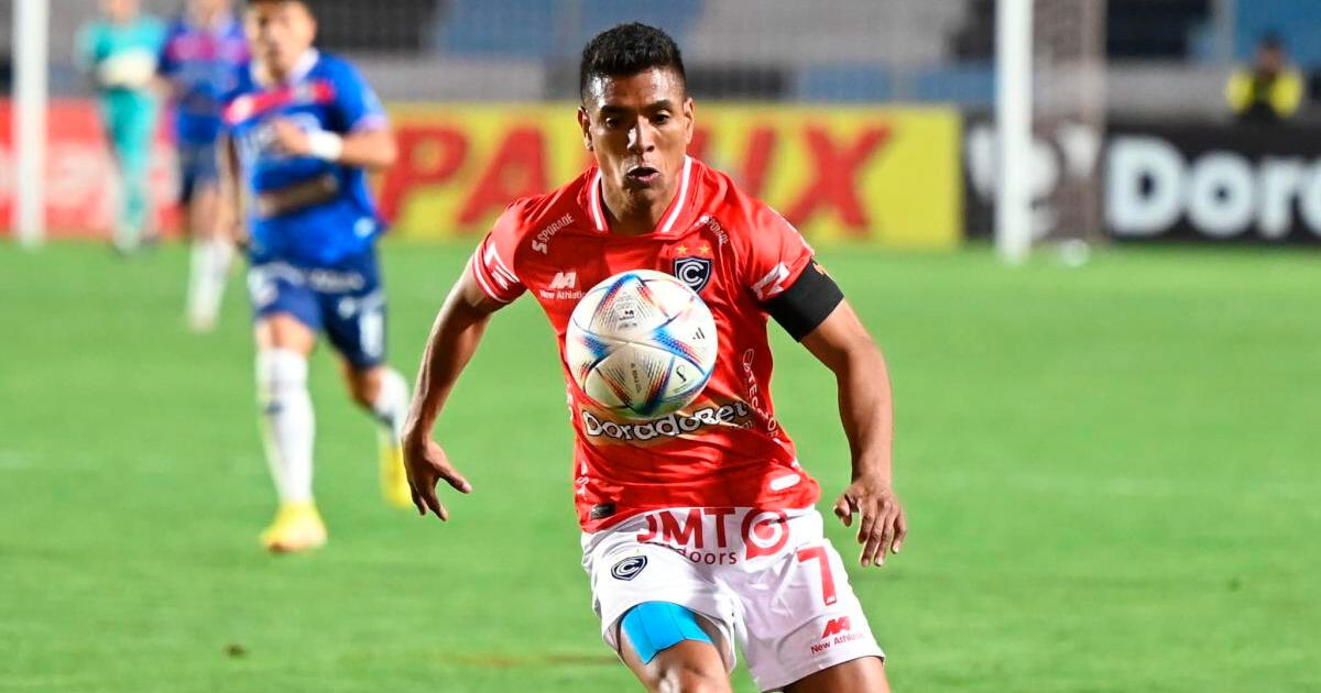 Paolo Hurtado: from being valued at a millionaire figure to being among the 'lowest' in Liga 1.