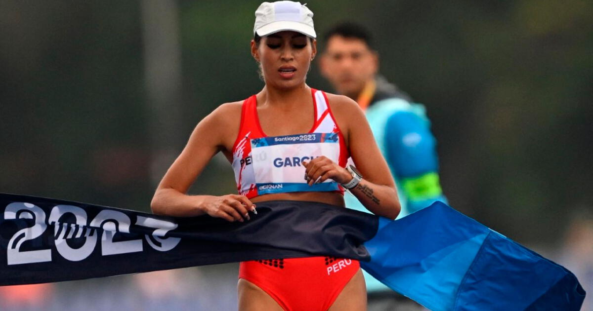 Gold for Peru! Kimberly García took first place in the race walking event in Santiago 2023.