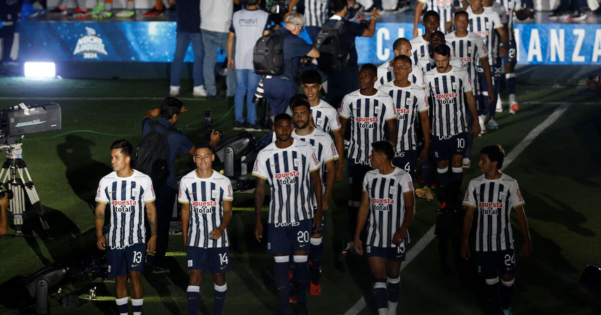 Cuatro jugadores de Alianza Lima dejaron el Estadio Nacional durante la 'Noche Blanquiazul'