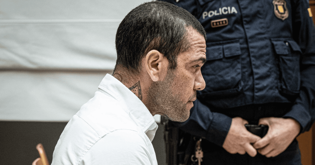 Dani Alves fue condenado a 4 años y 6 meses de prisión por agresión sexual en Barcelona