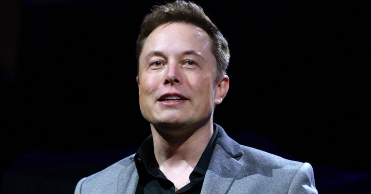 Elon Musk revela el extraño método que usa para conciliar el sueño por las noches