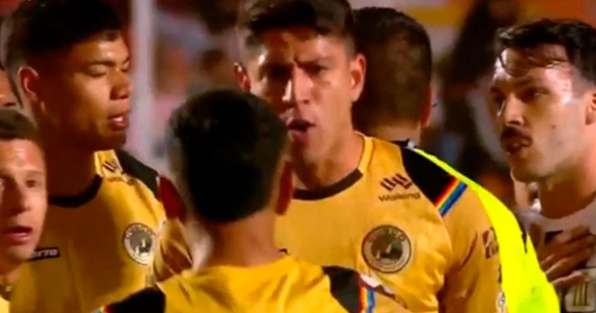 Jugadores de Cusco FC se 'pelean' entre ellos en pleno partido ante Alianza Lima