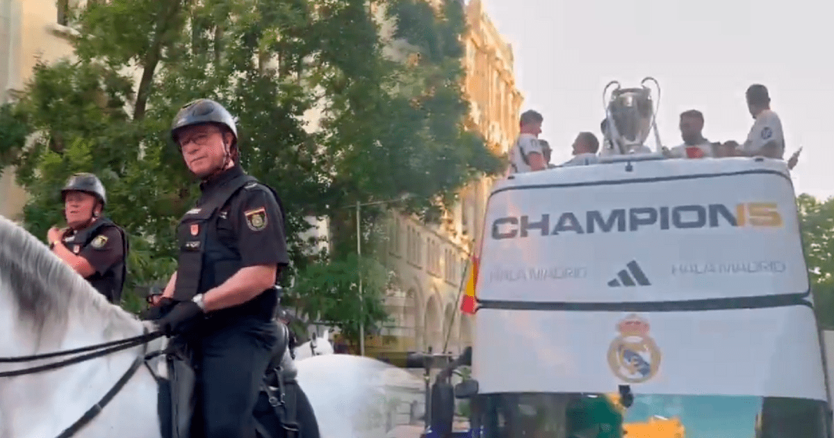 Padre de Dani Carvajal ESCOLTÓ el bus de celebración del Real Madrid tras ganar la Champions