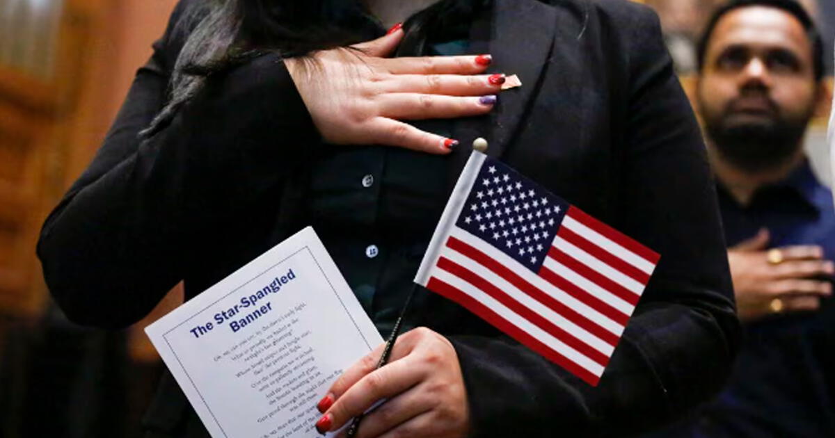 BUENAS NOTICIAS, inmigrantes: cómo obtener la ciudadanía en EEUU SIN SABER INGLÉS, gracias a USCIS