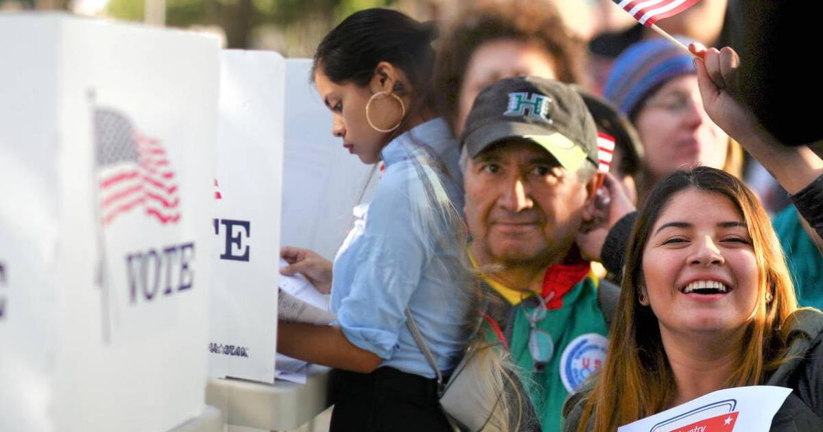 La NUEVA ENCUESTA que dio una importante revelación sobre el voto latino en Estados Unidos