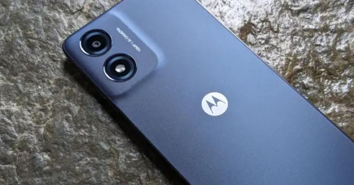 Este Motorola es el más barato del mundo y tiene descuento histórico en Perú: memoria de 1TB y batería duradera