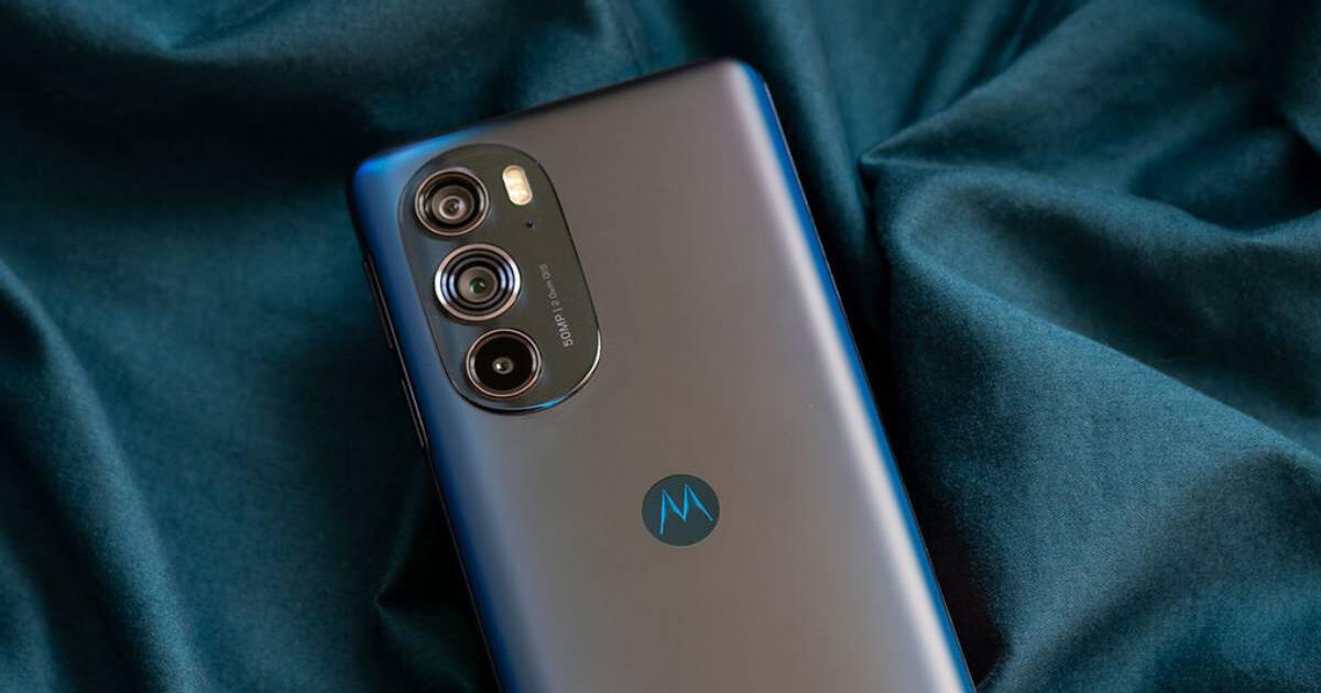 ¿Buscas un teléfono POTENTE y BARATO? Este Motorola con apellido 'PRO' es el MEJOR y llega con 12GB RAM