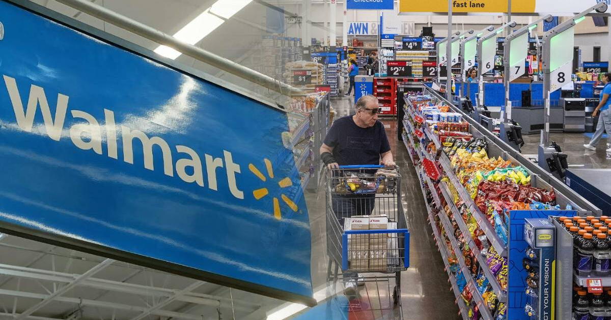 NUEVA ley de California hace cambiar la venta de alimentos en Walmart: ¿Cómo venderán ahora los productos?