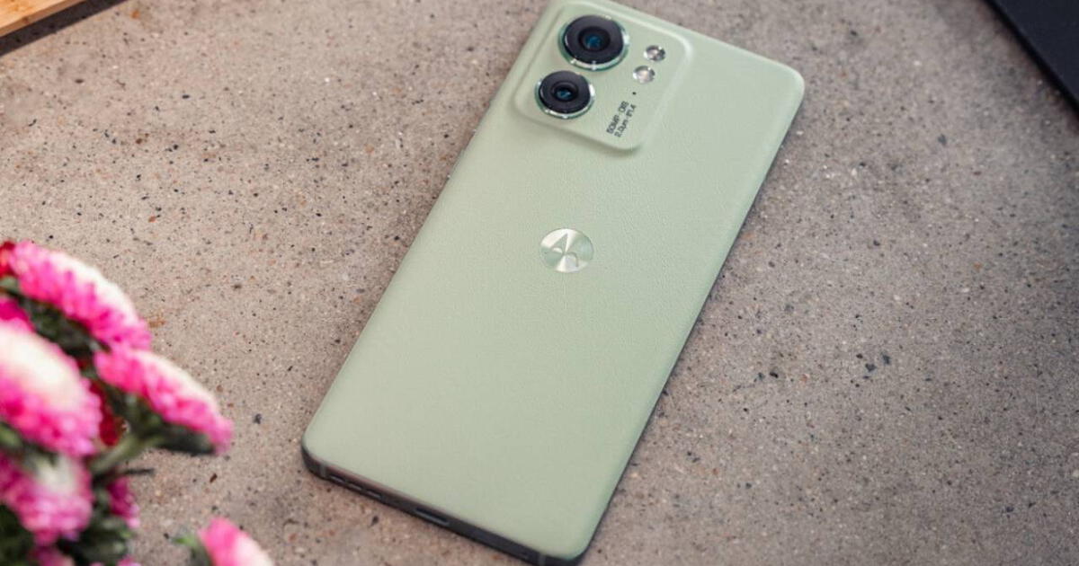 ¿Por qué vas a gastar tanto dinero en el S24 Plus si este Motorola de cuero es MEJOR en TODO y cuesta un sencillo?