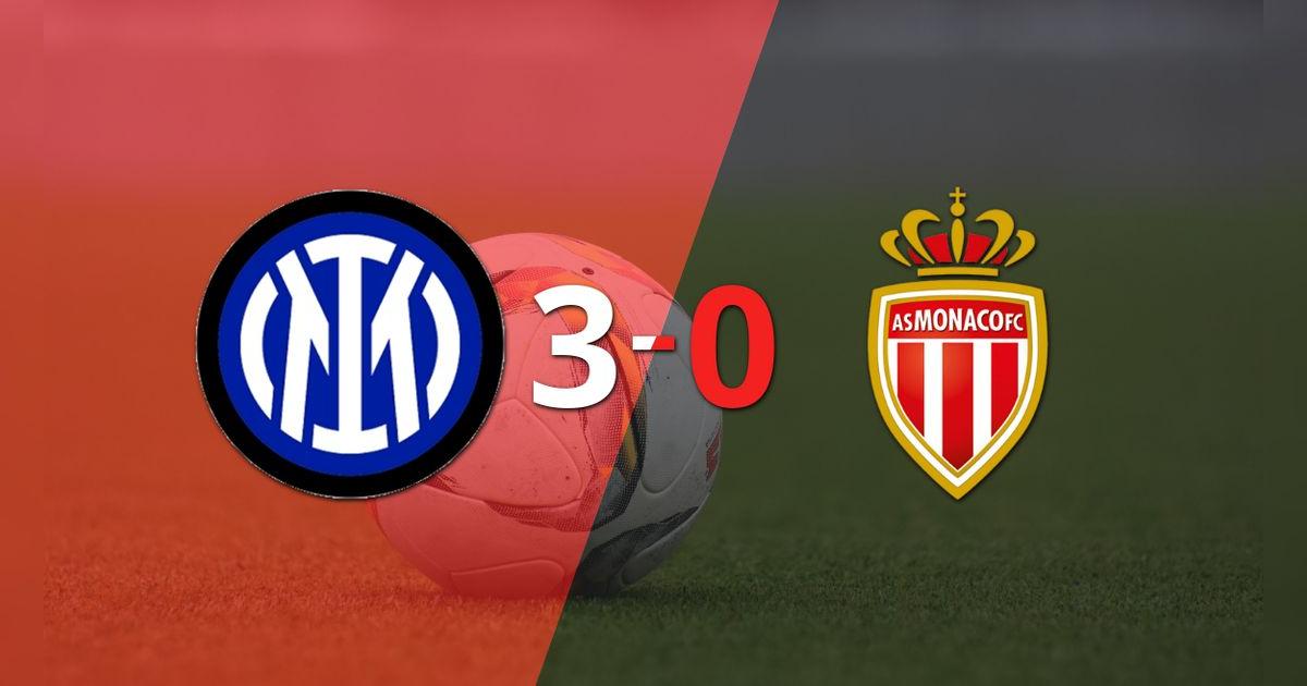 Inter goleó 3-0 a Mónaco con triplete de Lautaro Martínez