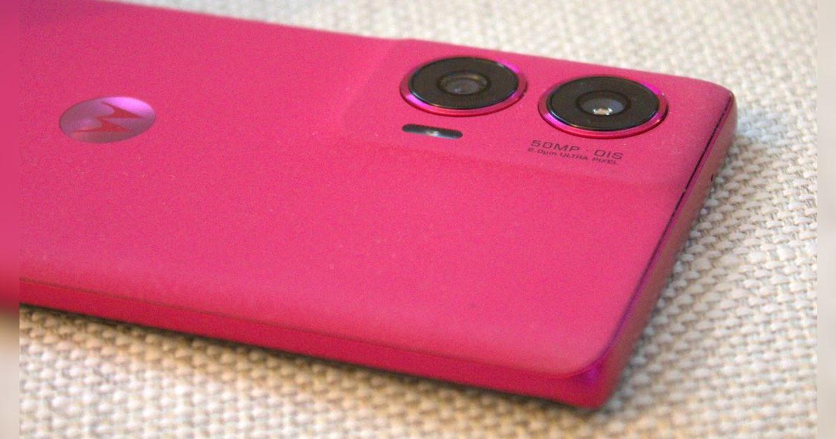 Olvídate de Samsung con este Motorola de Nivel A1: pantalla ultra flujida, procesador GAMER, 512GB de memoria y diseño de 'cuero'