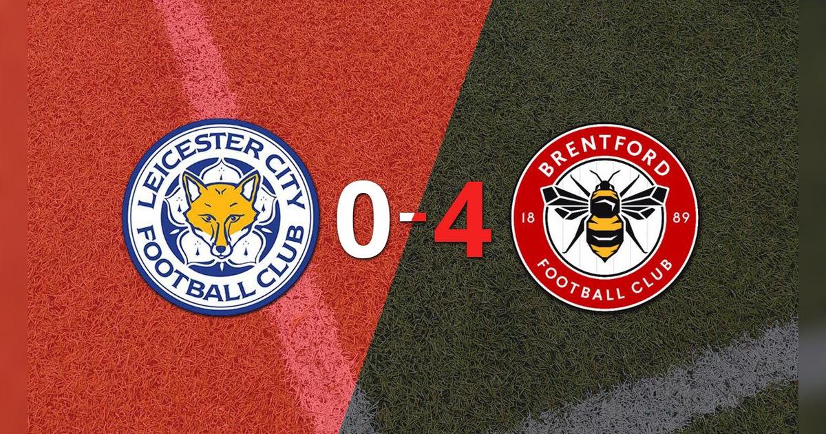 Leicester City no pudo contener la fuerza de Brentford y cayó derrotado por 4 a 0