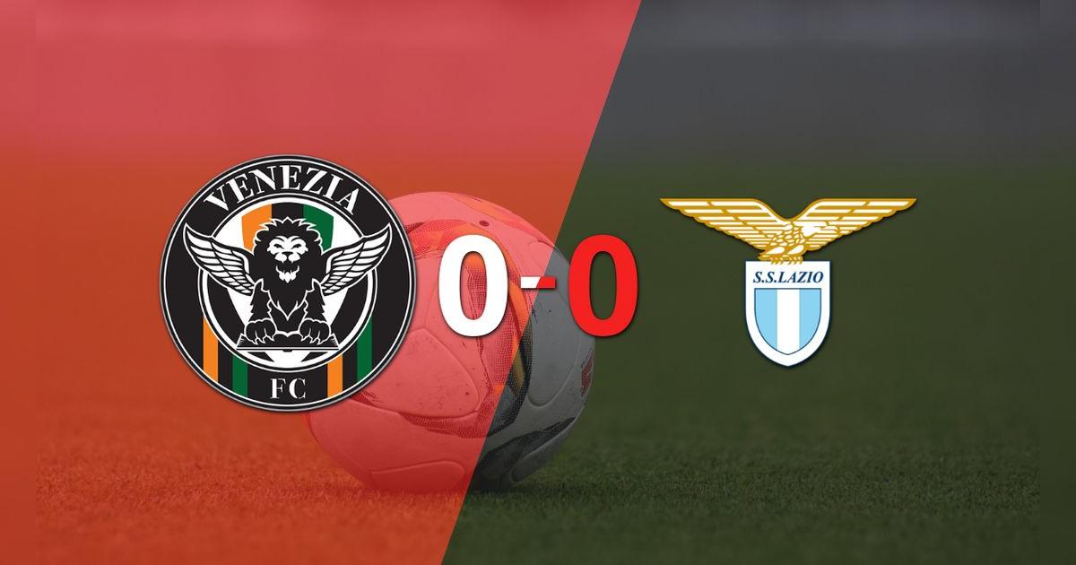 Cero a cero terminó el partido entre Venezia y Lazio