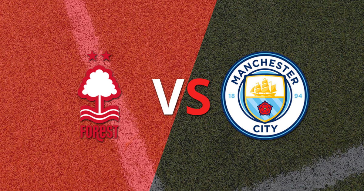 Pitazo inicial para el duelo entre Nottingham Forest y Manchester City
