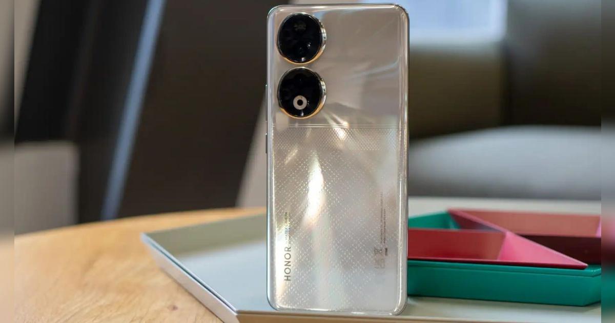 Tiene MEJOR cámara que el Samsung S25 Ultra, pero cuesta 1,000 dólares menos: 12GB de RAM y pantalla FHD