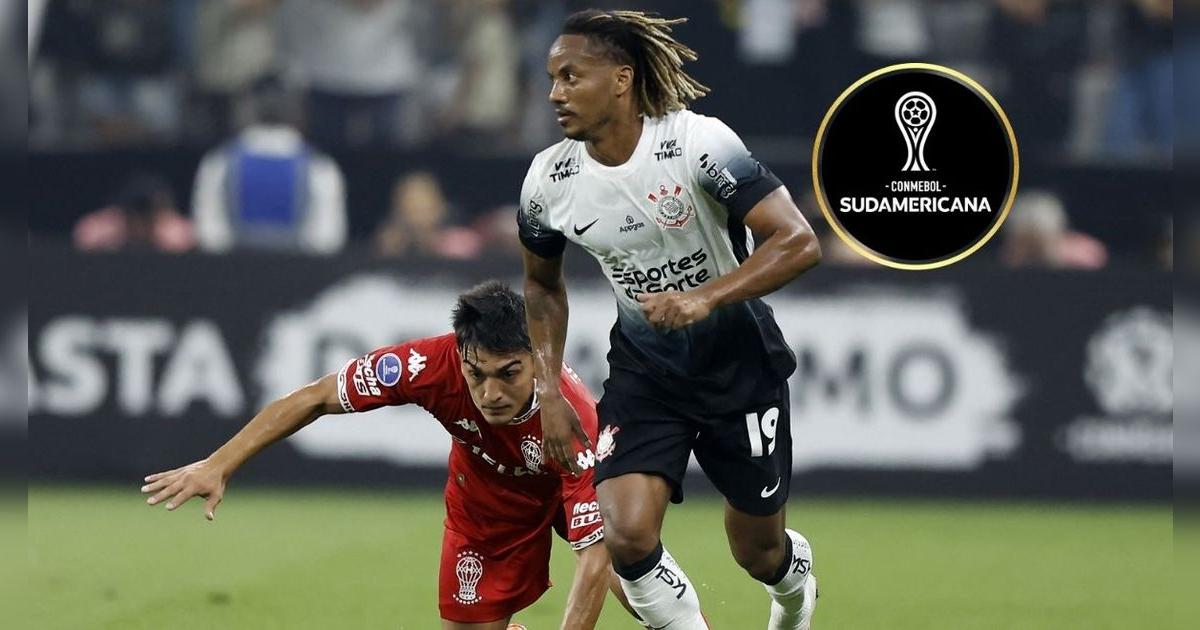 Corinthians de André Carrillo cayó de local ante Huracán por Copa Sudamericana