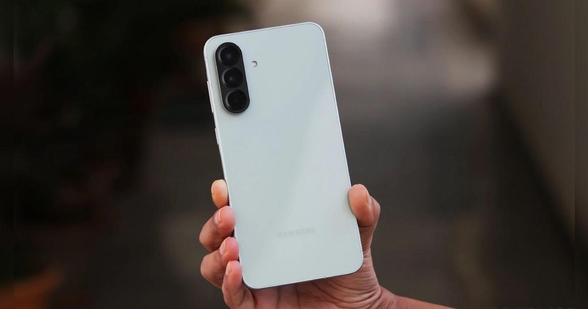 El nuevo gama media de Samsung con pantalla rápida, carga rápida, Android 15 y resistencia al agua