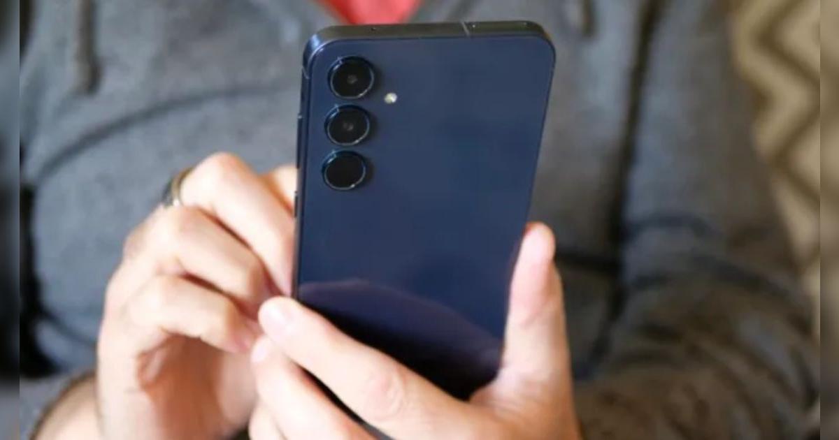 El mejor GAMA MEDIA de Samsung con DESCUENTO imperdible en Yape HOY: pantalla AMOLED de 120Hz y triple cámara