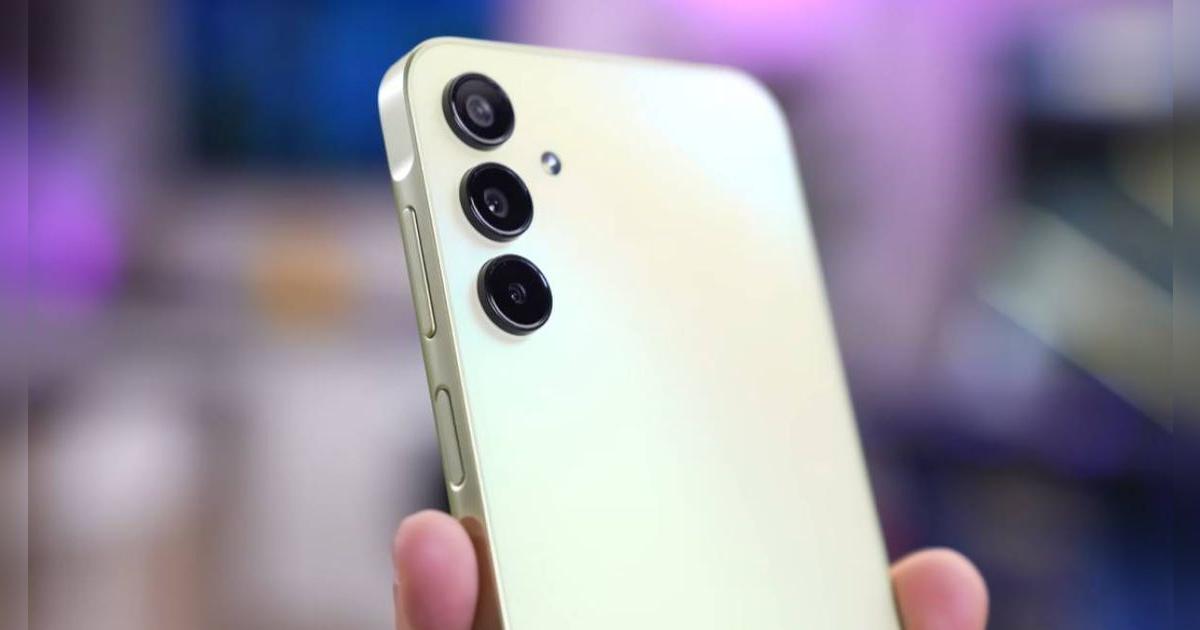 Este Samsung es el teléfono Android más vendido del mundo y cuesta solo 150 dólares: 1TB de memoria y triple cámara 50MP