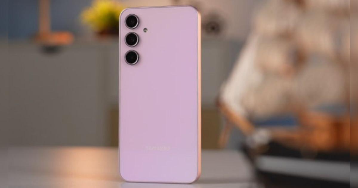 Este INNOVADOR celular Samsung destronó a Xiaomi con triple cámara, funciones avanzadas y gran memoria