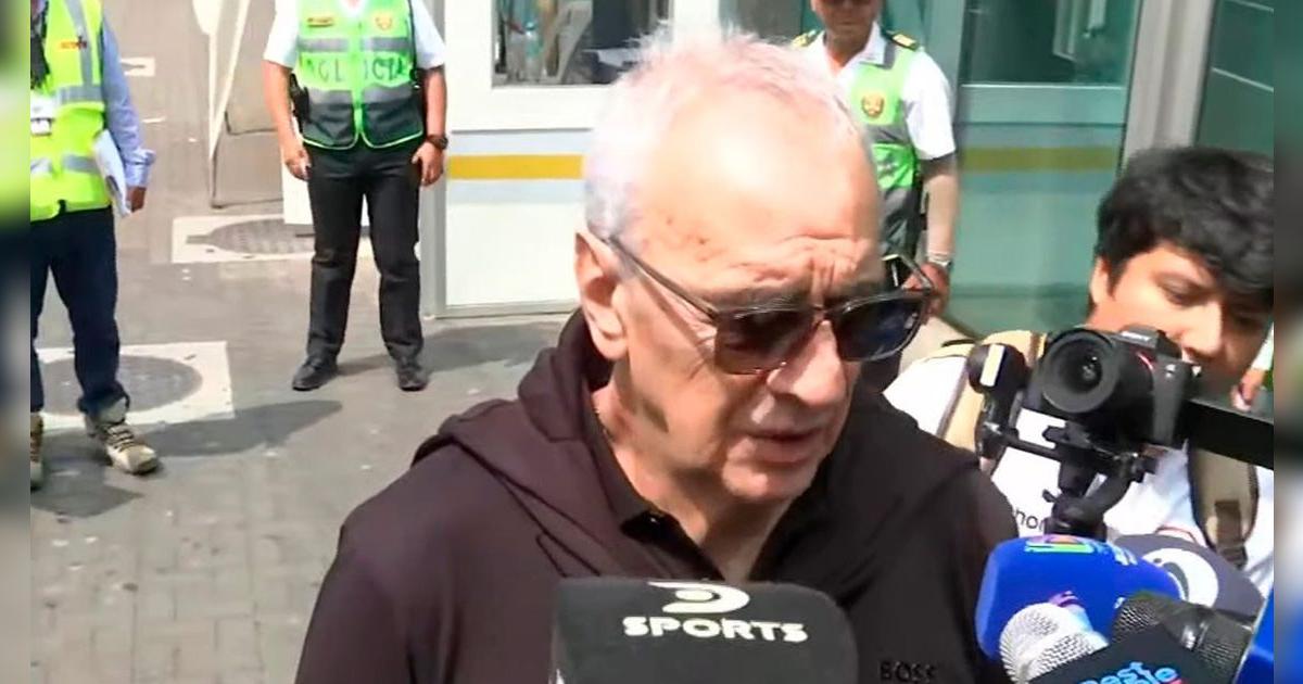 Jorge Fossati llegó al Perú para dirigir a Universitario y retó a clubes rivales: 