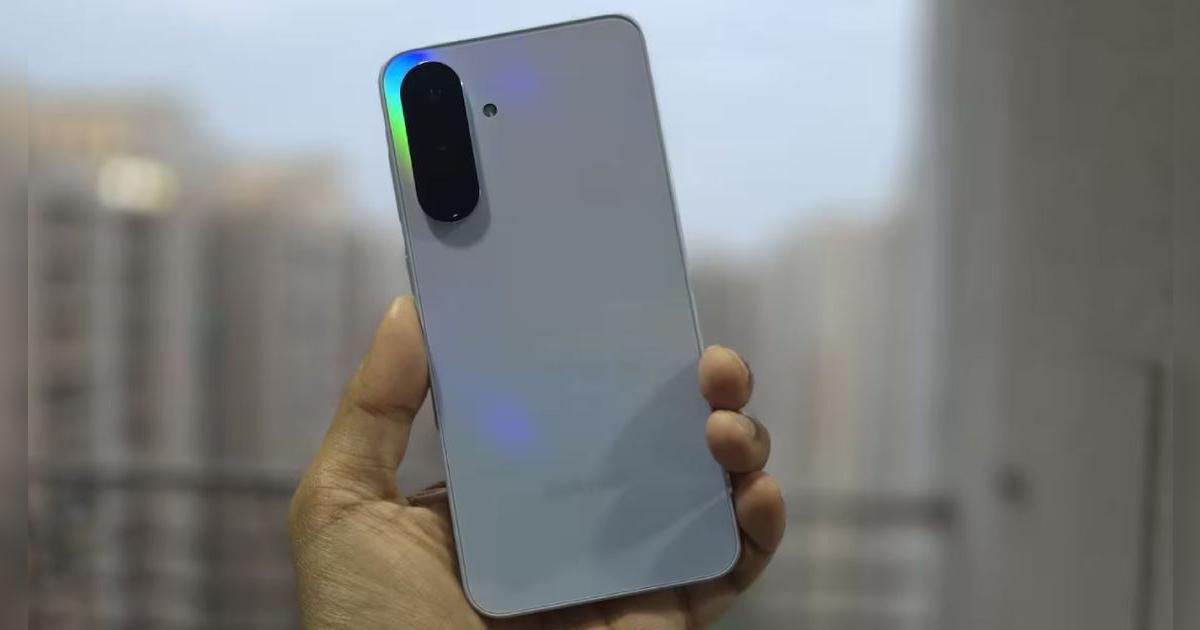 El celular con la mejor calidad y precio de este 2025 es de Samsung: IA, cámaras en 4K y 8 GB RAM