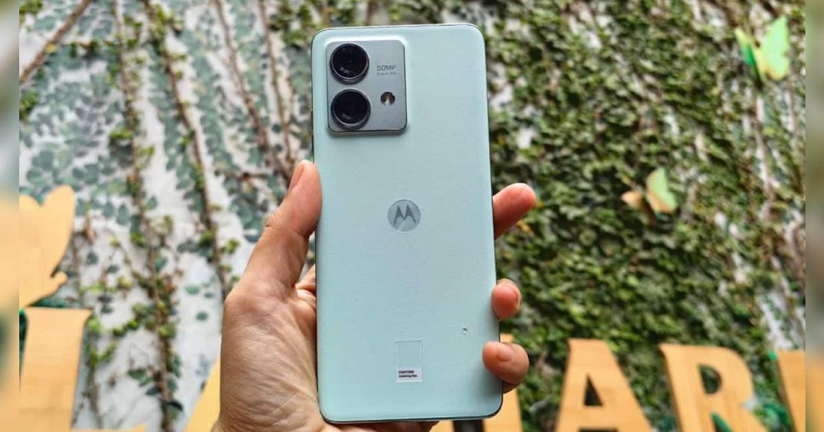 Salió en 2023 y es el mejor rival del Samsung A55: pantalla POLED curva, carga en minutos y está hecho en CUERO