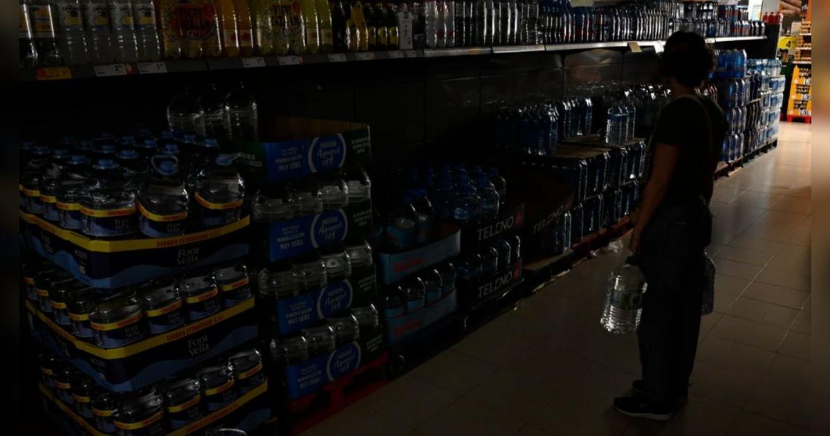 Apagón deja sin luz al país: causas, cuándo vuelve y última hora de la caída del suministro eléctrico