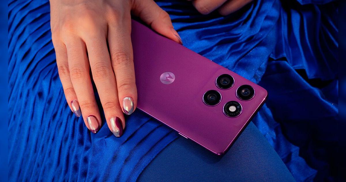 Este PODEROSO Motorola con 6000 mAh y triple cámara de 50MP será el regalo perfecto por el Dia de la Madre 2025