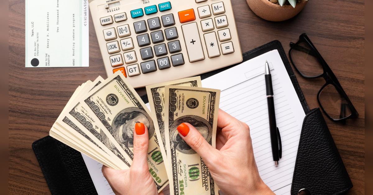 IRS: cómo reclamar el reembolso de impuestos de un familiar fallecido en Estados Unidos en 2025