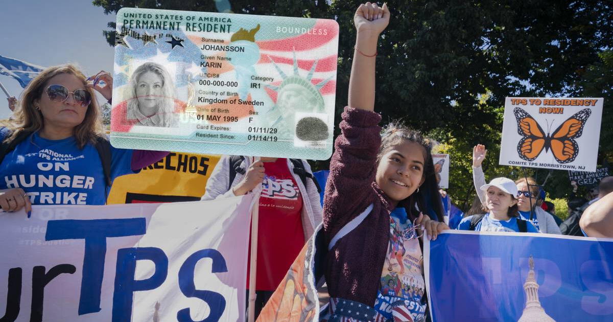 ¿El TPS te dará una Green Card? Estos son los beneficios para inmigrantes de Honduras, Haití, Venezuela, Sudán y más