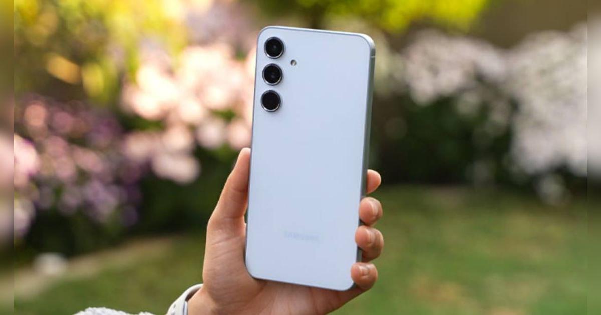 Es el mejor teléfono BARATO que tiene Samsung y supera al Galaxy A56 con su cámara selfie 4K y memoria de 1TB