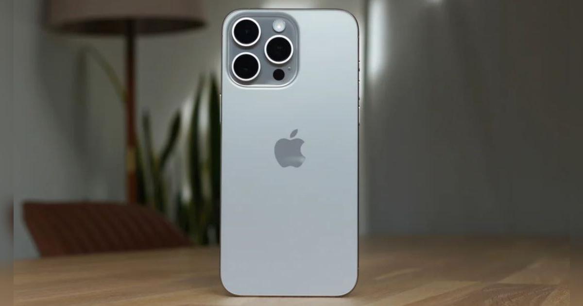 No compres el iPhone 16 Pro Max, este Apple de 2023 es igual: video 4K/60fps, memoria de 1TB y gran pantalla