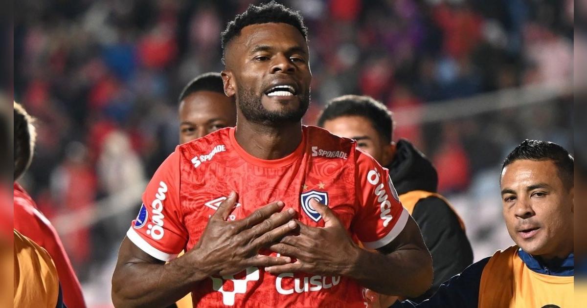 Valoyes sacó un gran disparo desde fuera del área y anotó el segundo de Cienciano sobre Caracas